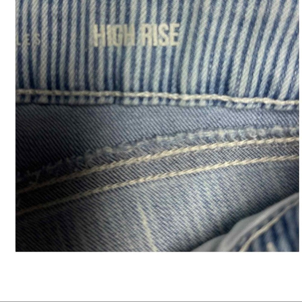 Rewash Two Tone Pin Striped High Rise Distressed Jean Shorts Size 7/28 NWOT - Picture 10 of 11